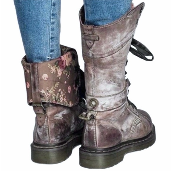 Dr. Martens Triumph 1914 Boots - Size 9 - brown - Picture 2 of 14